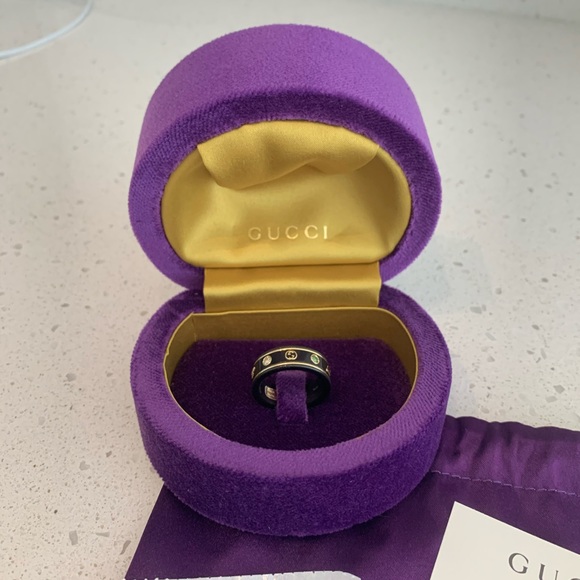 Authentic Gucci Ring - 18karat Gold - Picture 2 of 6